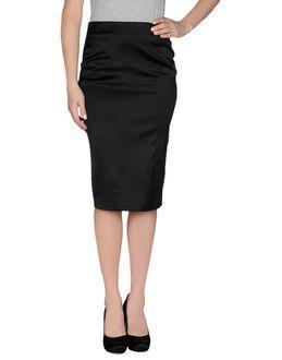 Jo No Fui 3/4 Length Skirts