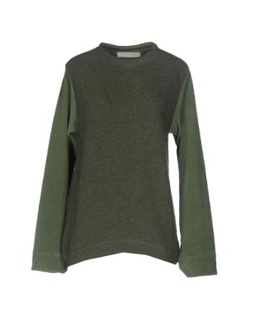 W Ate R Sweatshirts