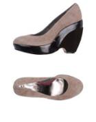 Poetic Licence Pumps