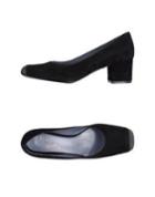 Maria Cristina Pumps