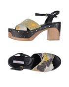 Jucca Mules