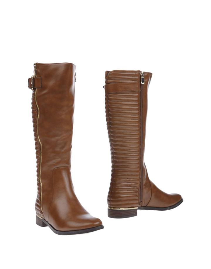 Max Clan Boots