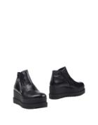 Shoe Bizz Paris Ankle Boots