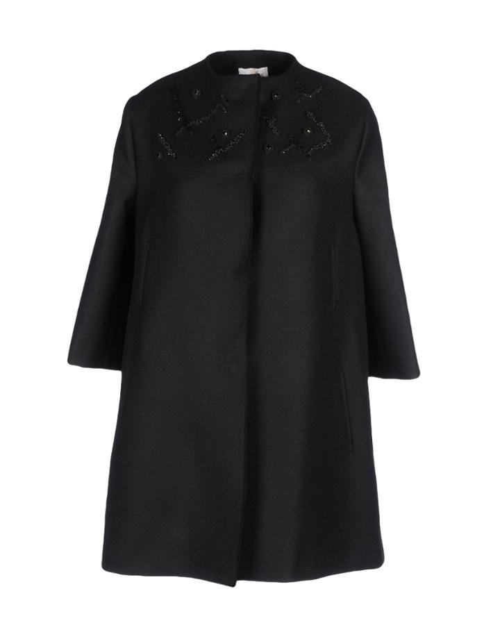 Chicca Lualdi Beequeen Coats