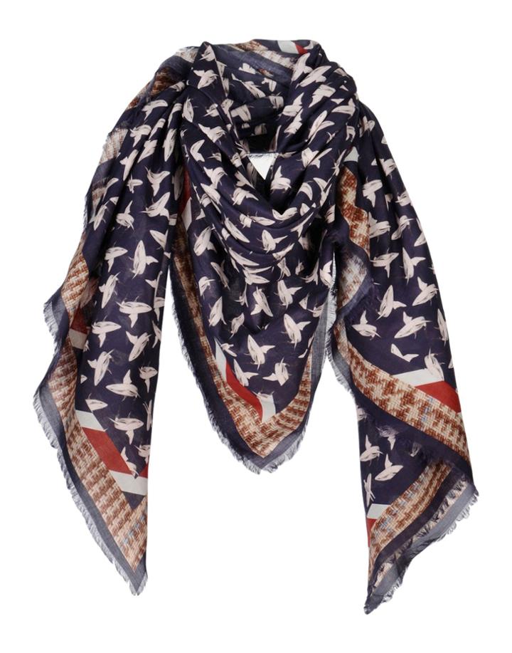 D-due Scarves