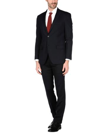 Feni Suits