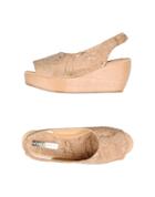 Sydney Brown Sandals