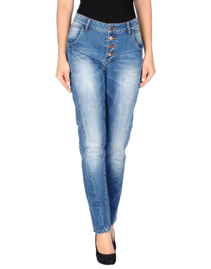 Noisy May Jeans