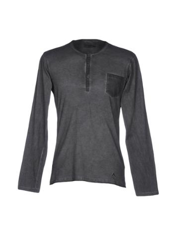 Automatic T-shirts