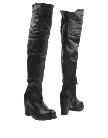 Hangar Boots