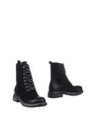 Alma Ankle Boots