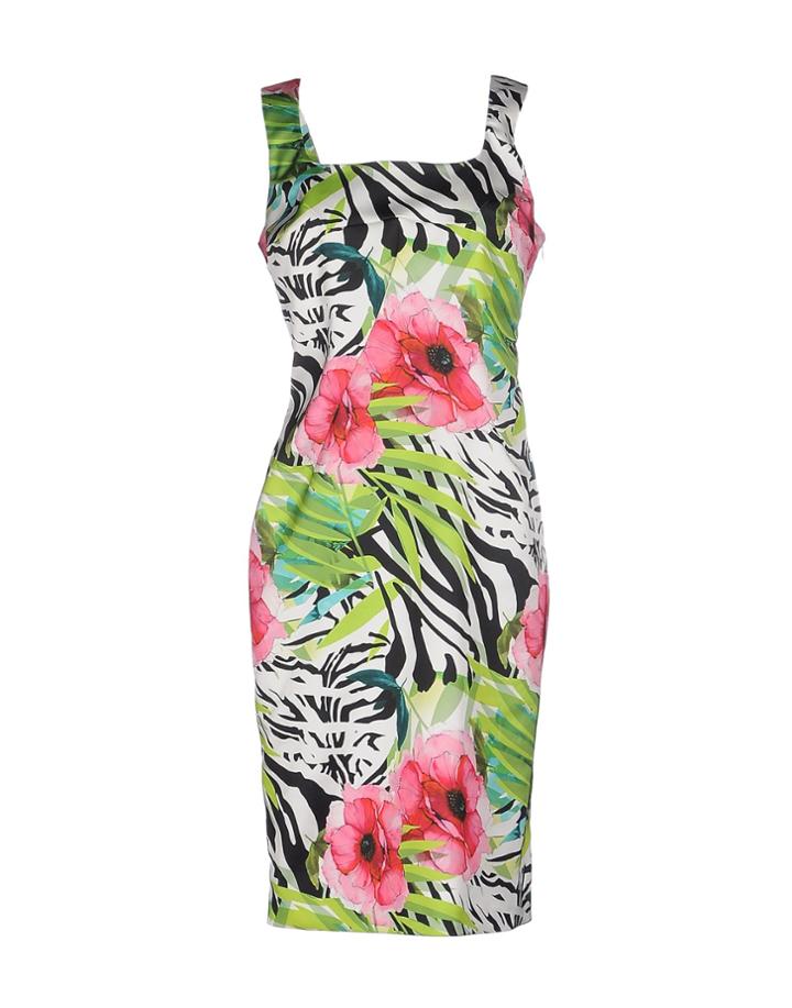 Vernissage Knee-length Dresses