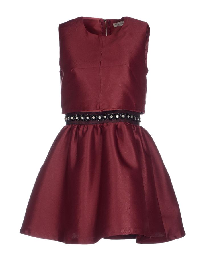 Teria Yabar Short Dresses