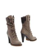 Vicini Tapeet Ankle Boots