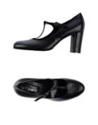 O'dan Li Pumps