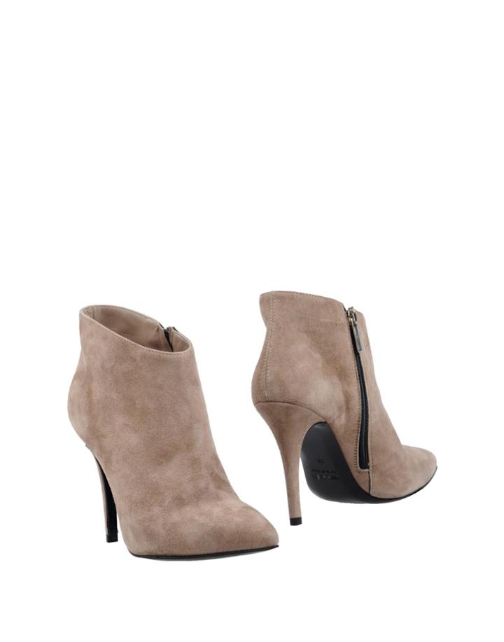 Ph 5.5 Booties