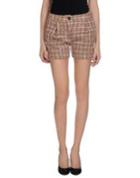Blancs Manteaux Shorts