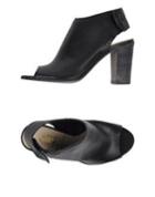 Juice Sandals