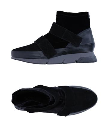 Chi Cubed Sneakers