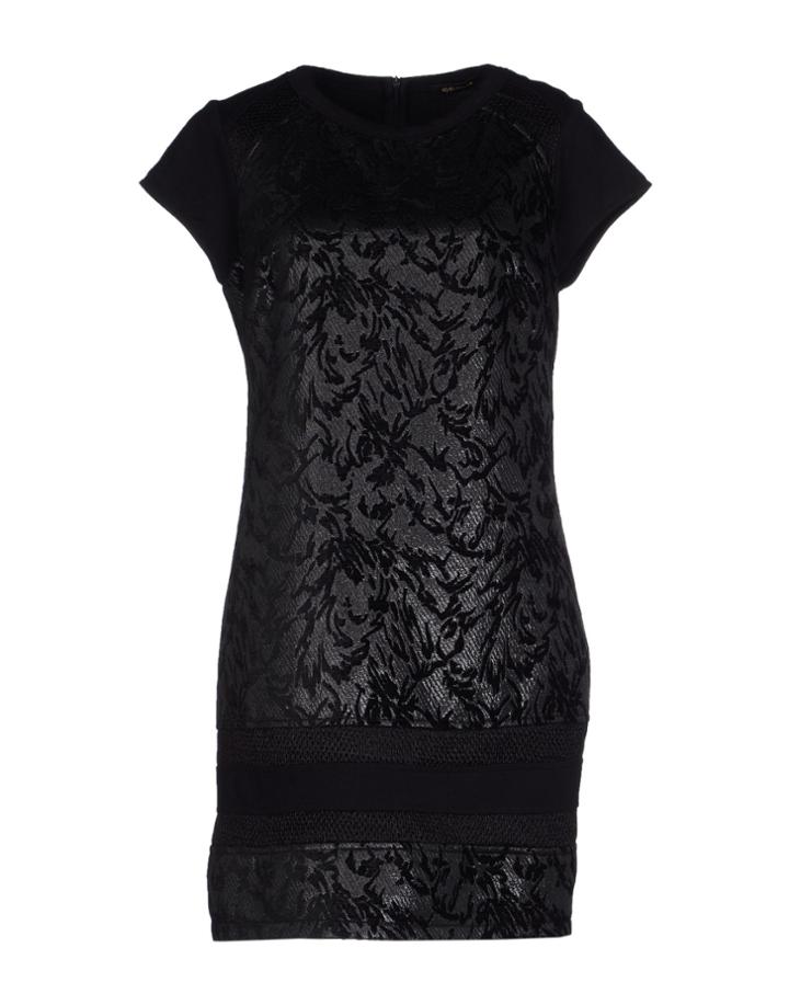 Explosion Short Dresses