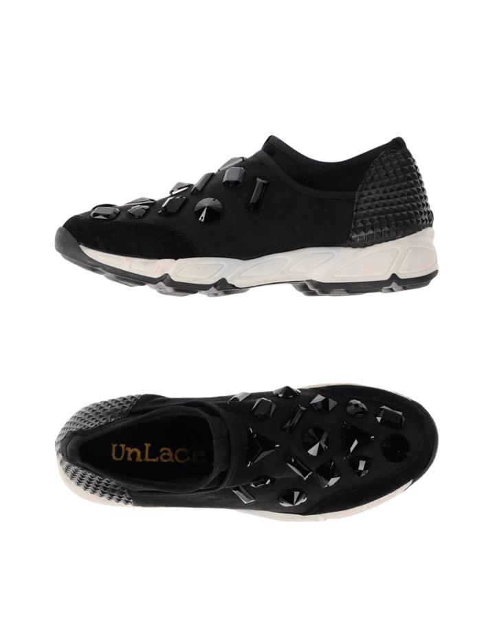 Unlace Sneakers