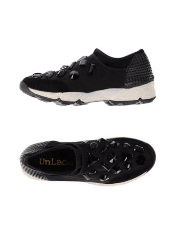 Unlace Sneakers
