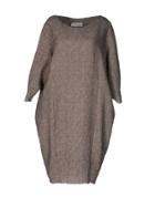 Un-namable Knee-length Dresses