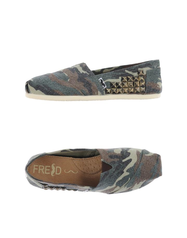 Keep Fred Sneakers