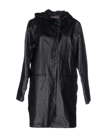 Urbahia Overcoats