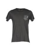 R Tro T-shirts