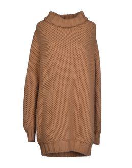 Annapurna Turtlenecks