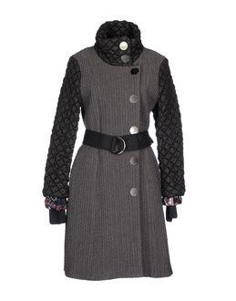 Sfizio Coats