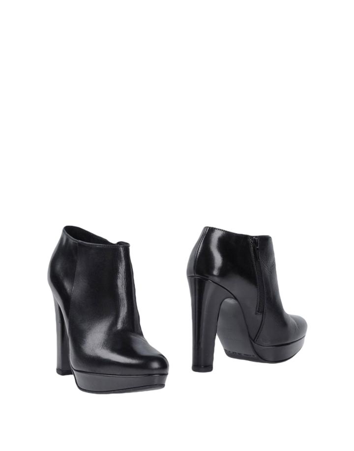 Donna Pi  Booties