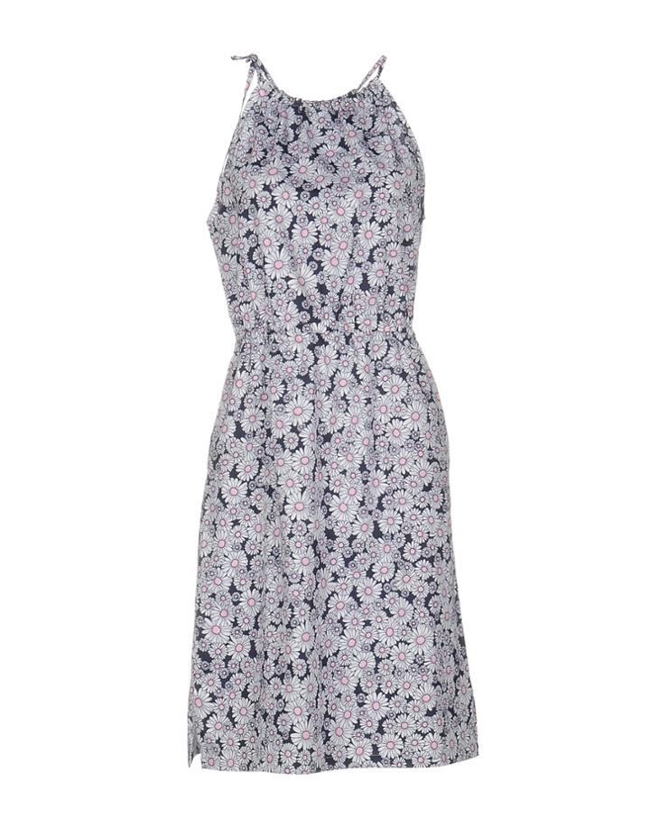 Duyan Knee-length Dresses