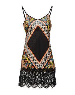 Dv Roma Tops