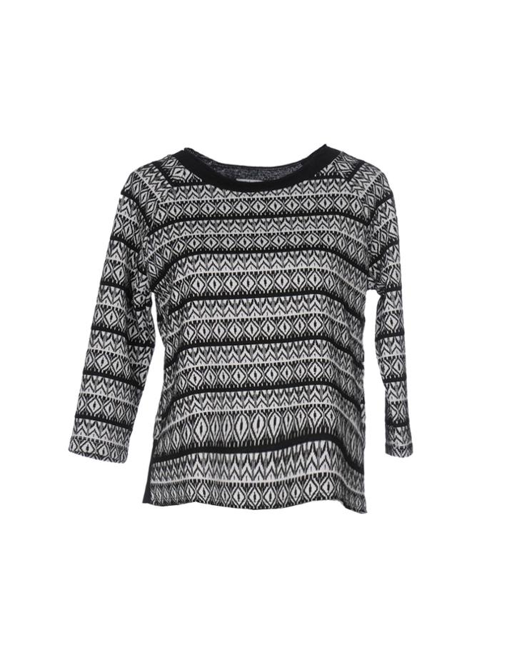 Paola F. T-shirts