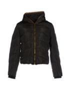 Gas Jackets