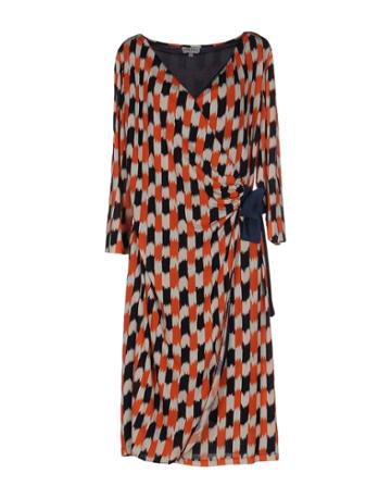 No. Nu. Knee-length Dresses