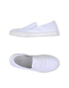 Carla G. Sneakers