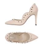 Caragioya Pumps