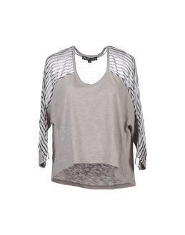 Elizabeth And James T-shirts