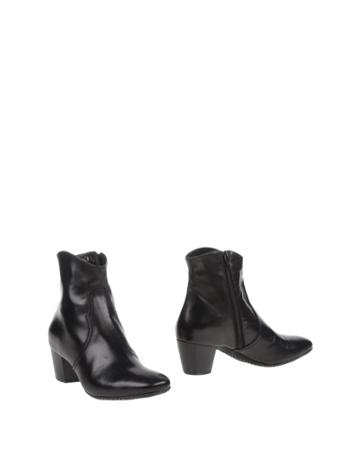 Franca Ankle Boots