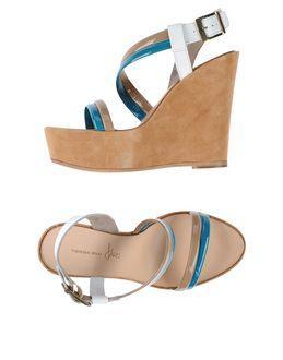 Tosca Blu Sandals