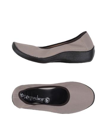 Arcopedico Pumps
