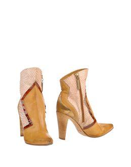 E-g  Ankle Boots
