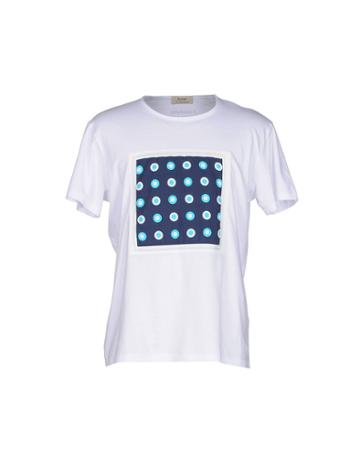 Roda At The Beach T-shirts