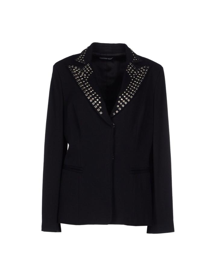 Daniela Drei Blazers