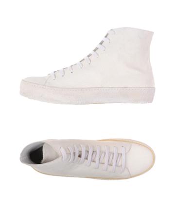 Md 75 Sneakers
