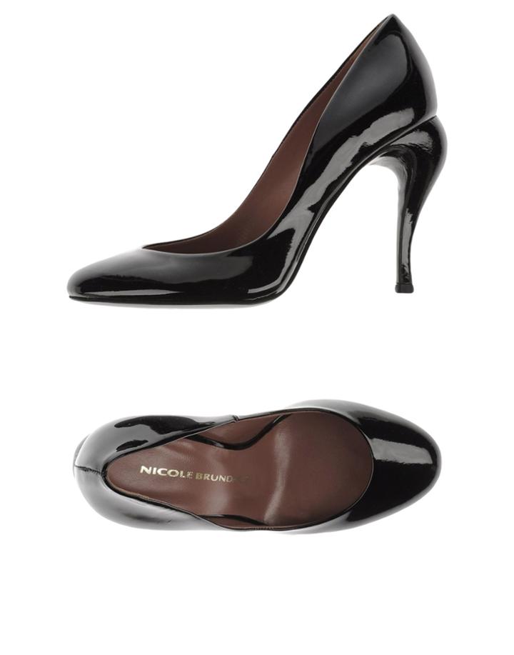Nicole Brundage Pumps