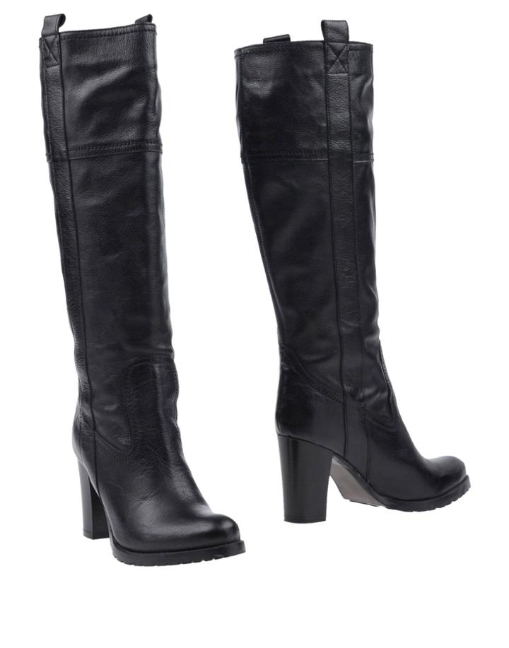 Nina Meucci Boots